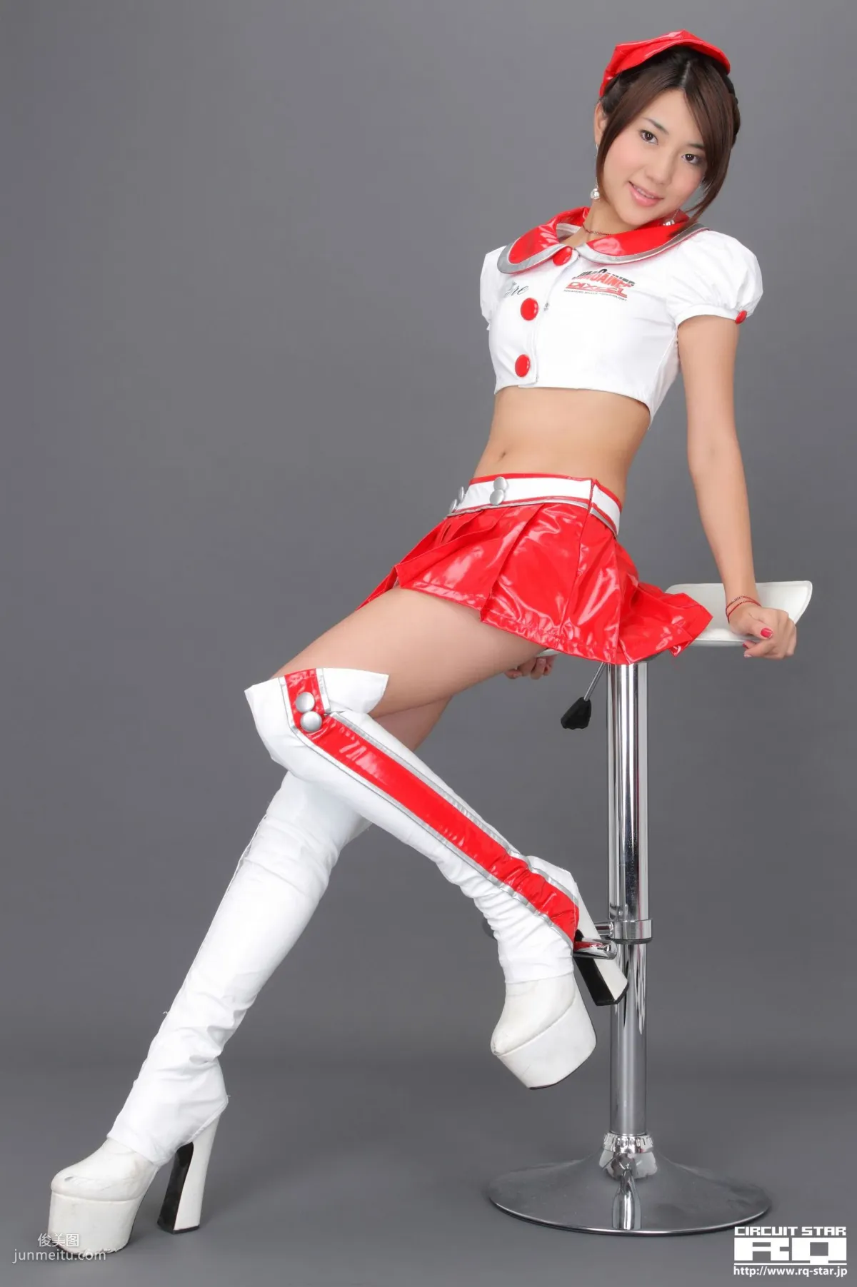 [RQ-STAR] NO.00586 Naoho Ichihashi 市橋直歩 Race Queen 寫真集 43