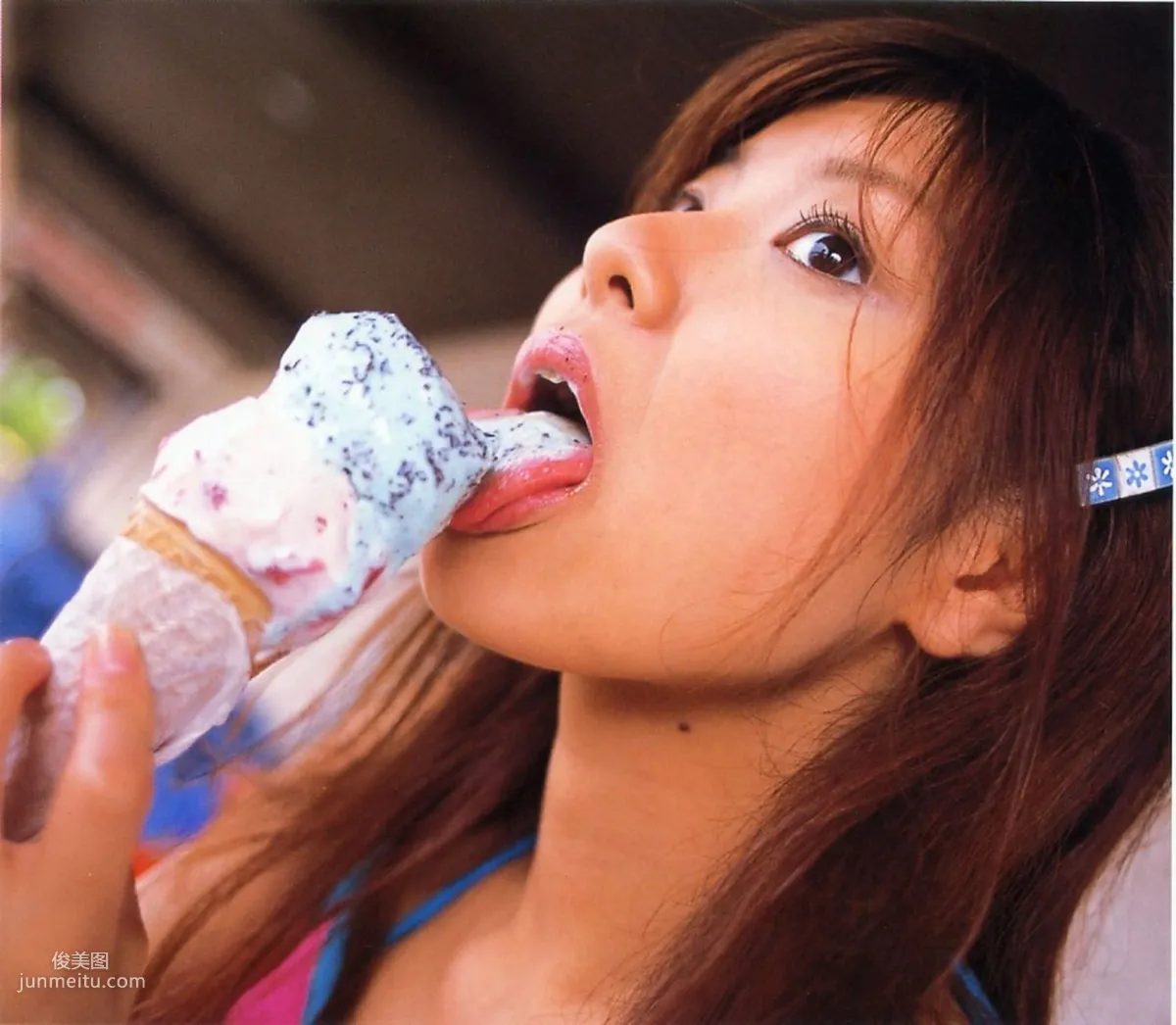 Miri Hanai, First H! [Photo Books] Photo Set photo 35