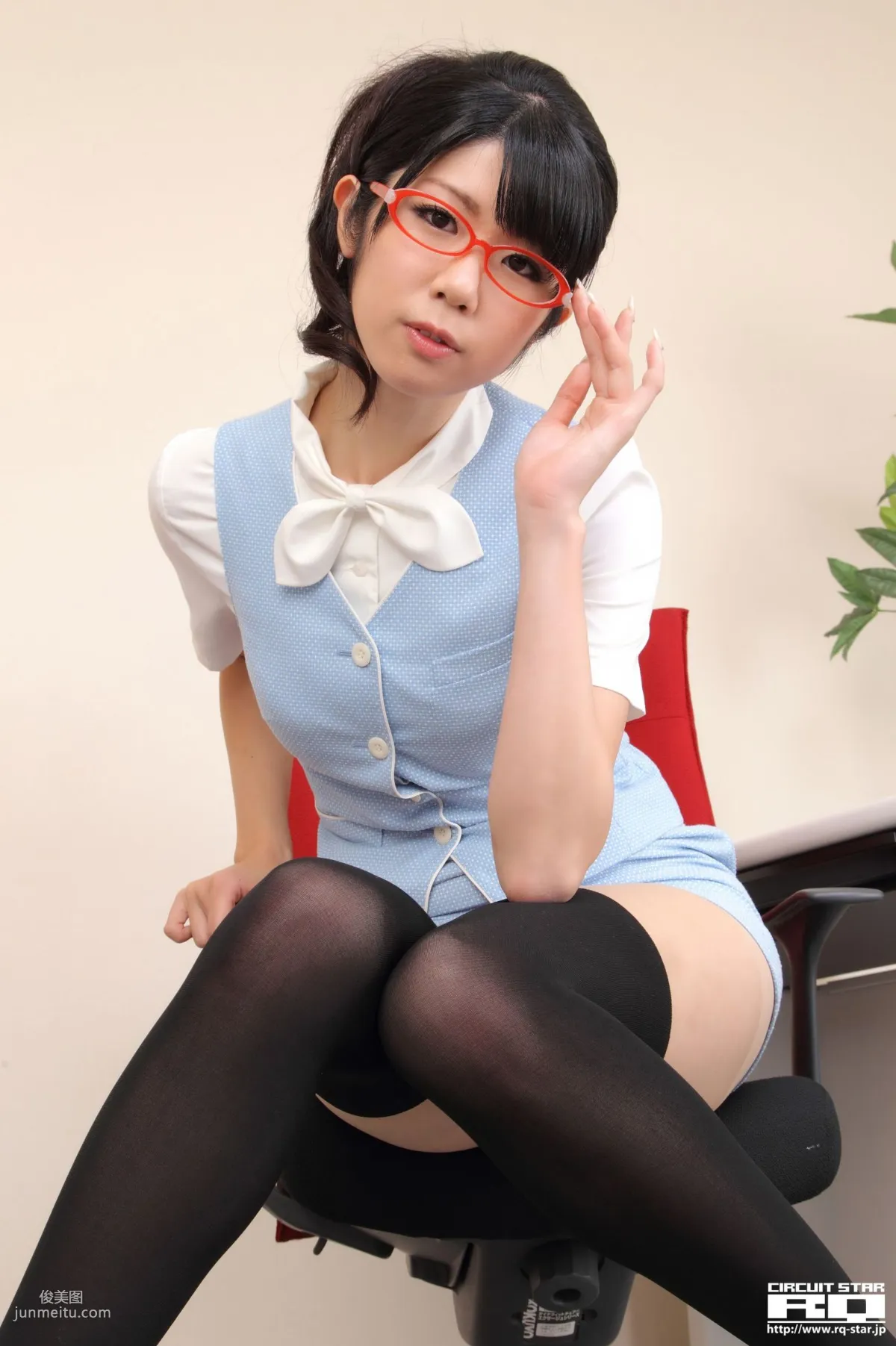 [RQ-STAR] NO.00614 Aoi Usami 宇佐美あおい Office Lady 寫真集 44