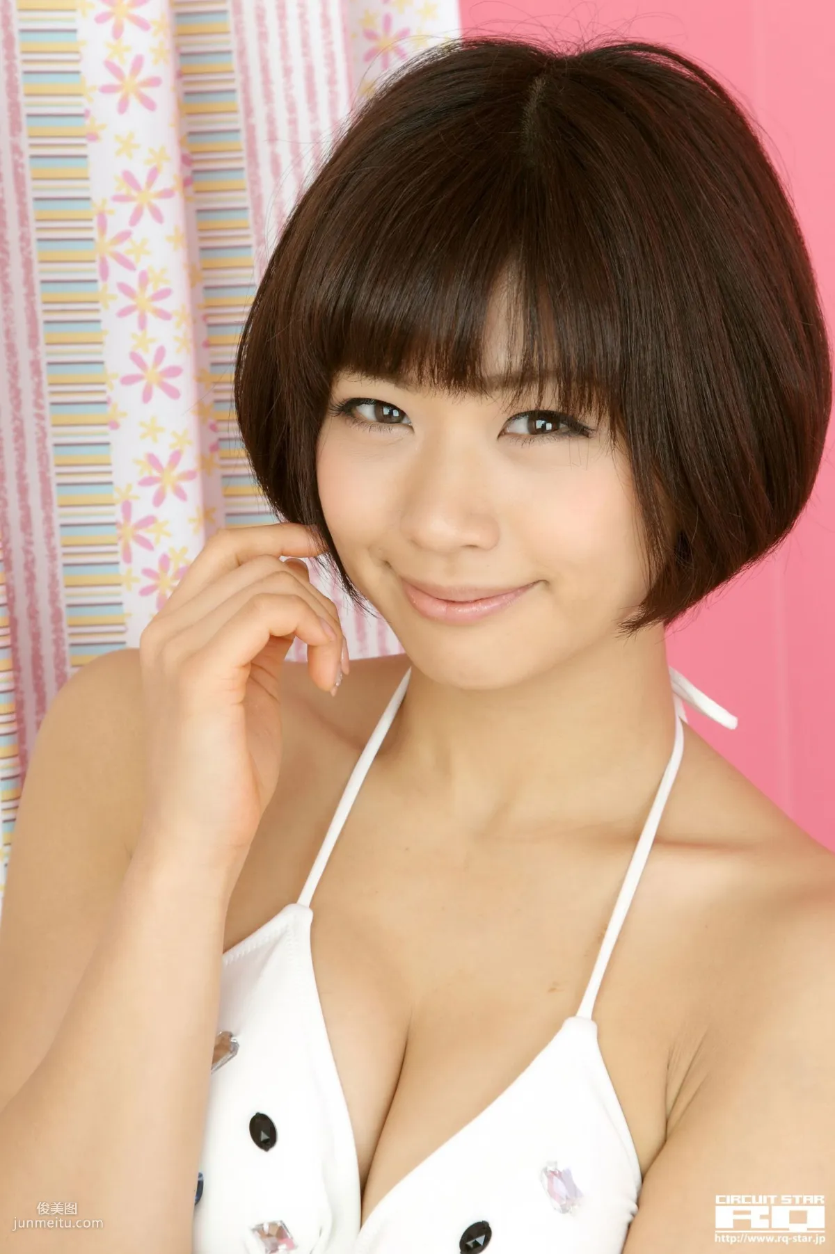 [RQ-STAR] NO.00609 安枝瞳 Hitomi Yasueda Swim Suits 寫真集 32