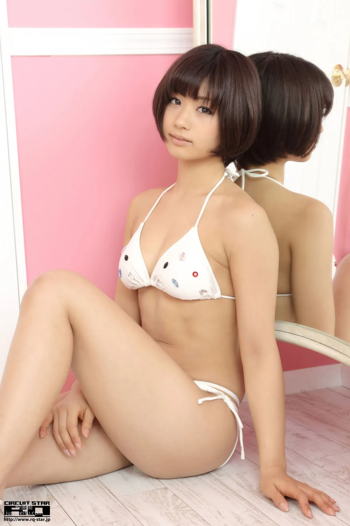 [RQ-STAR] NO.00609 安枝瞳 Hitomi Yasueda Swim Suits 寫真集 67