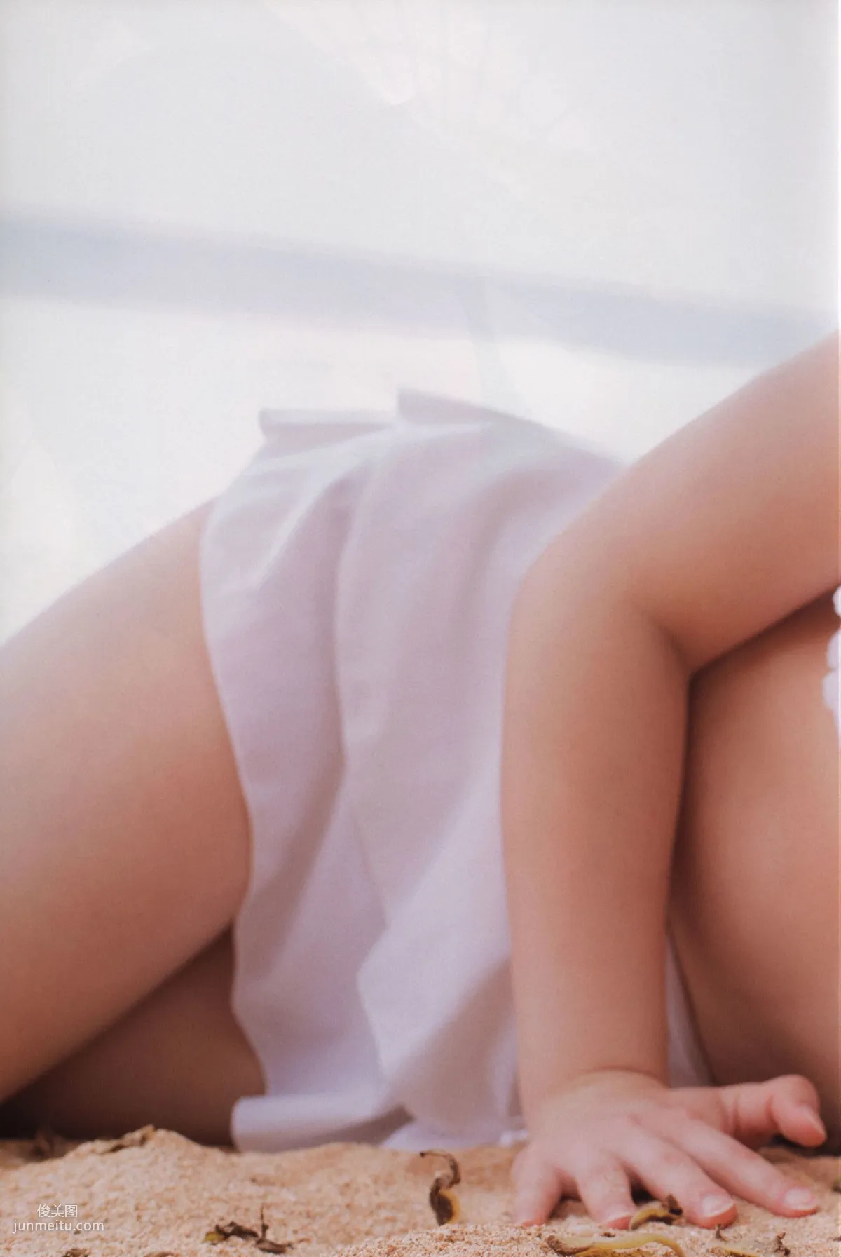 Alo Hello! Berryz 工房 Photobook 2013 [PB寫真集] 84
