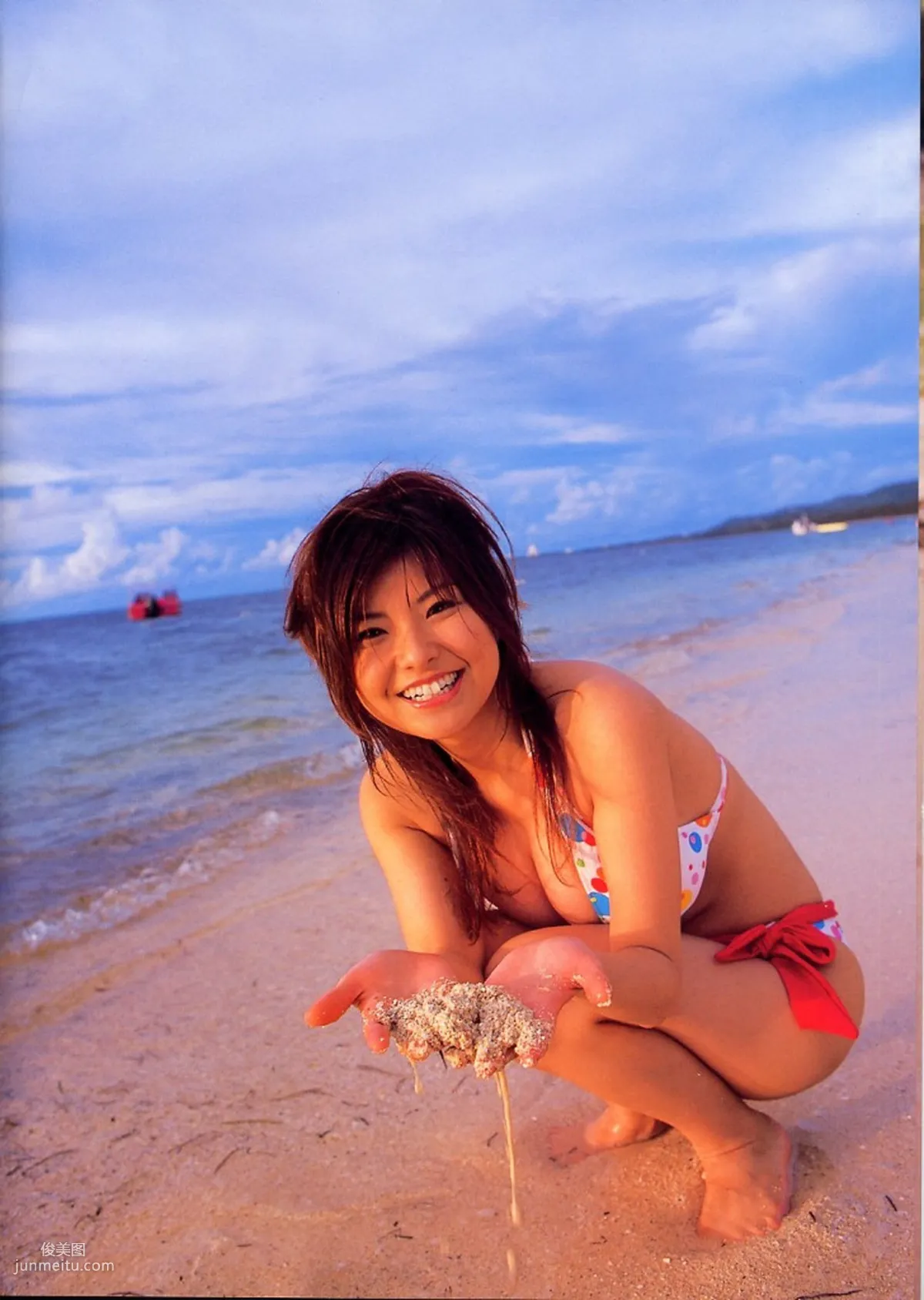 Miri Hanai, First H! [Photo Books] Photo Set photo 56