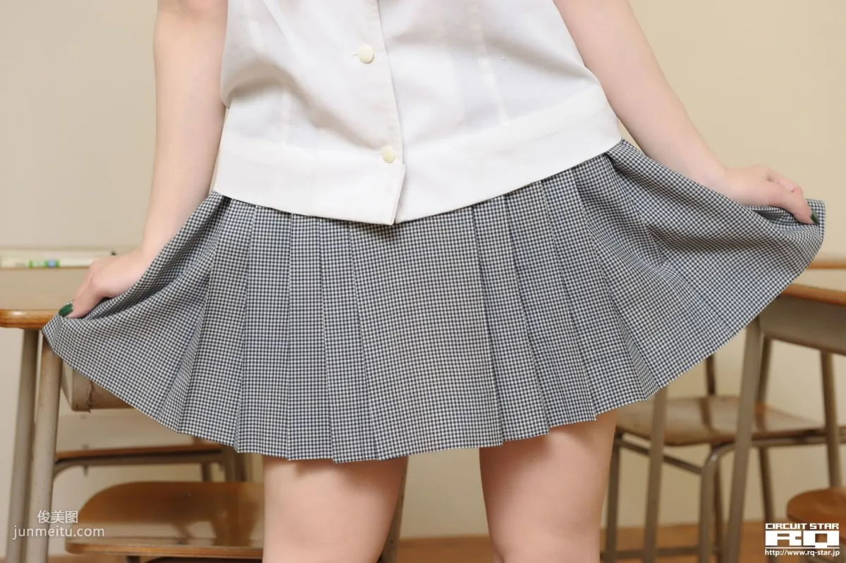 [RQ-STAR] NO.00571 荒井嘉奈 School Girl 寫真集 8