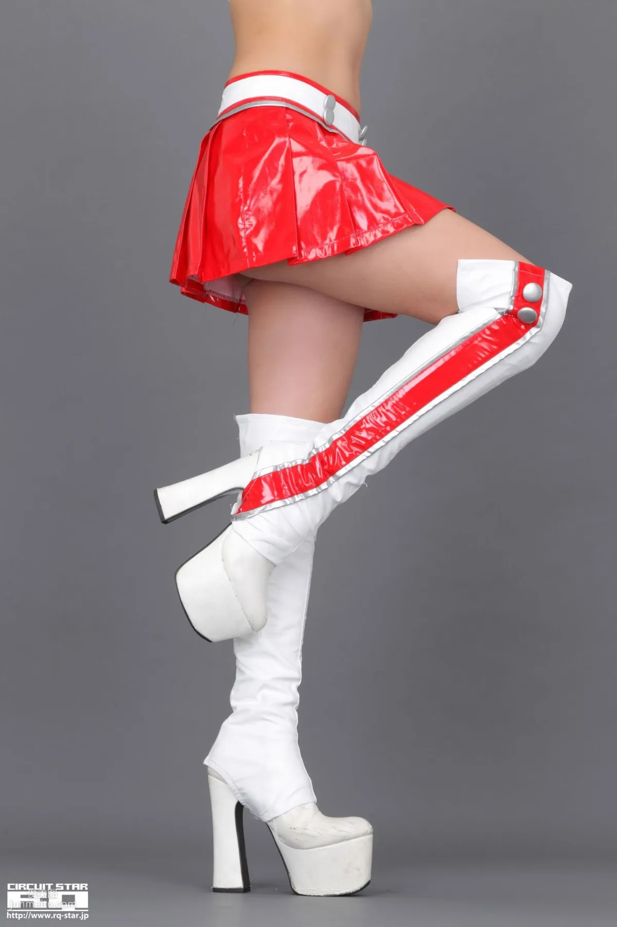 [RQ-STAR] NO.00586 Naoho Ichihashi 市橋直歩 Race Queen 寫真集 17