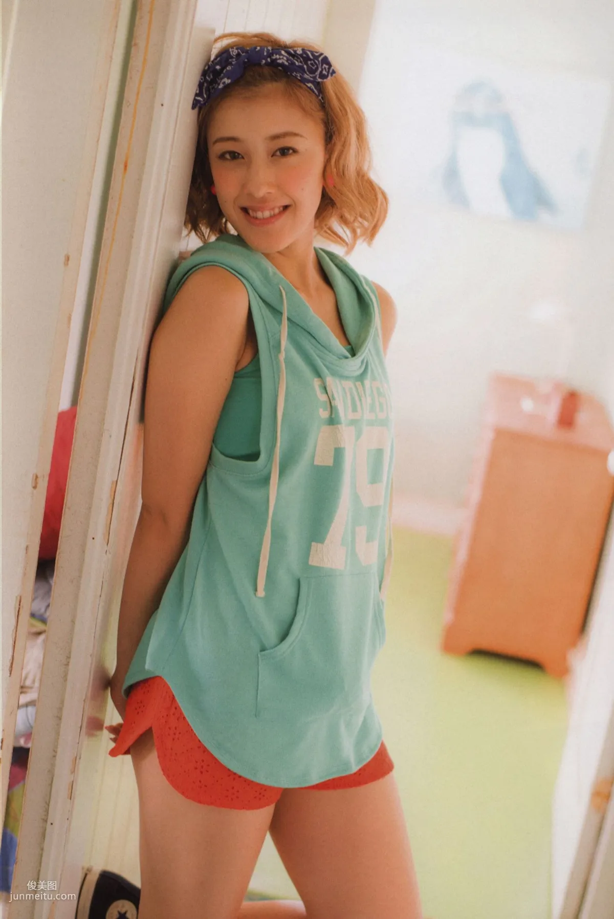 Alo Hello! Berryz 工房 Photobook 2013 [PB寫真集] 96