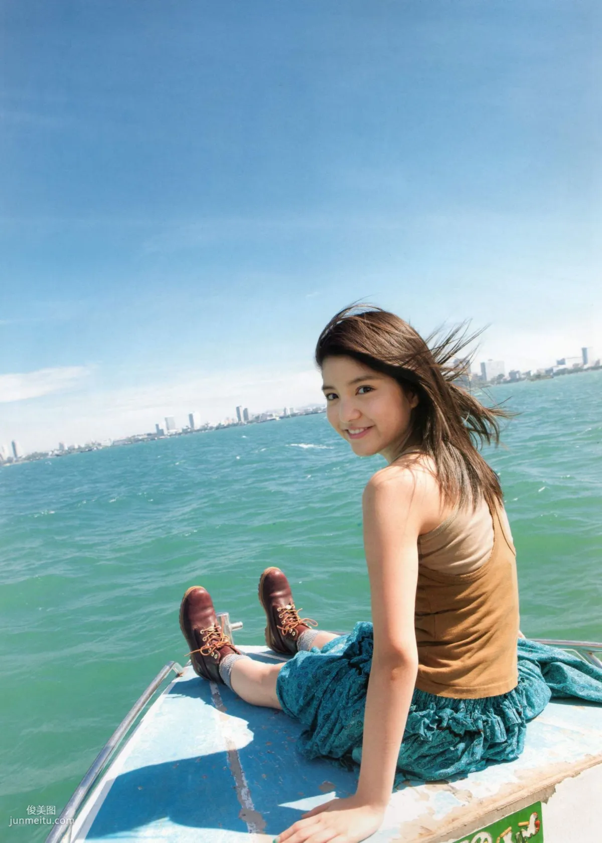 川島海荷《Umikaze》 [PhotoBook] 寫真集 32