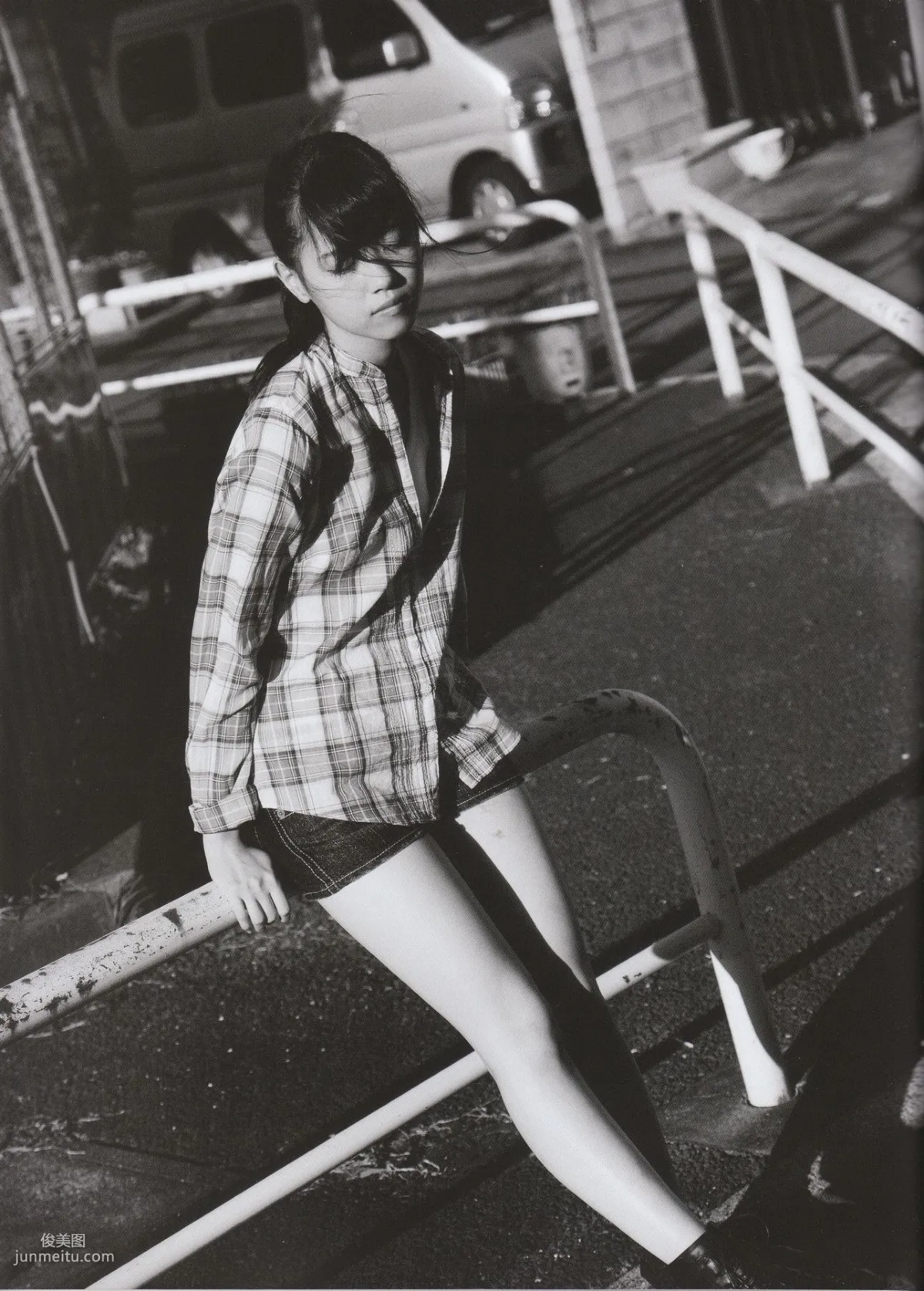Nanase Nishino《Everyday Clothes》 [Photo Books] photo 3
