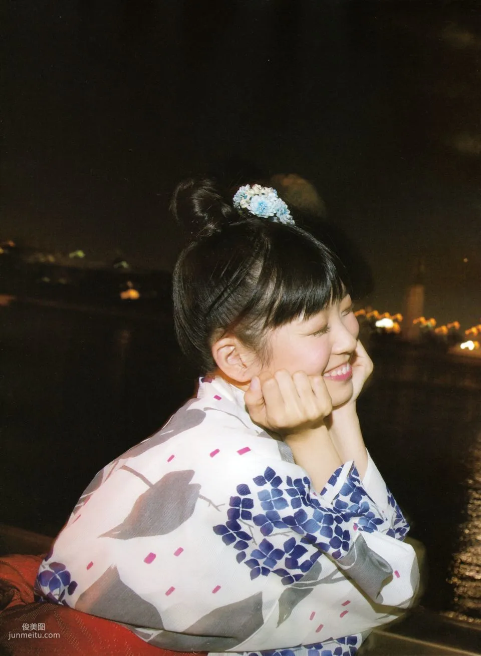 Miyuki Watanabe, Miru Kami [Photo book] Photo Set photo 44