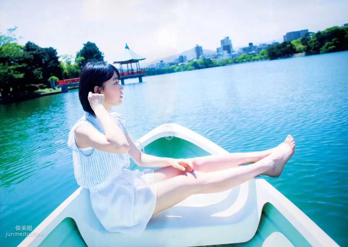 宮脇咲良/宮脅咲良《Sakura》 [PB寫真集] 39
