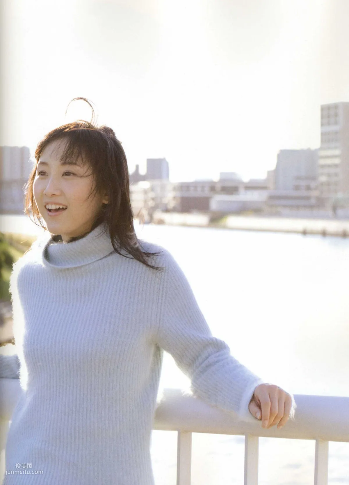 松井玲奈 《Kingyo》 Goldfish [PB寫真集] 29