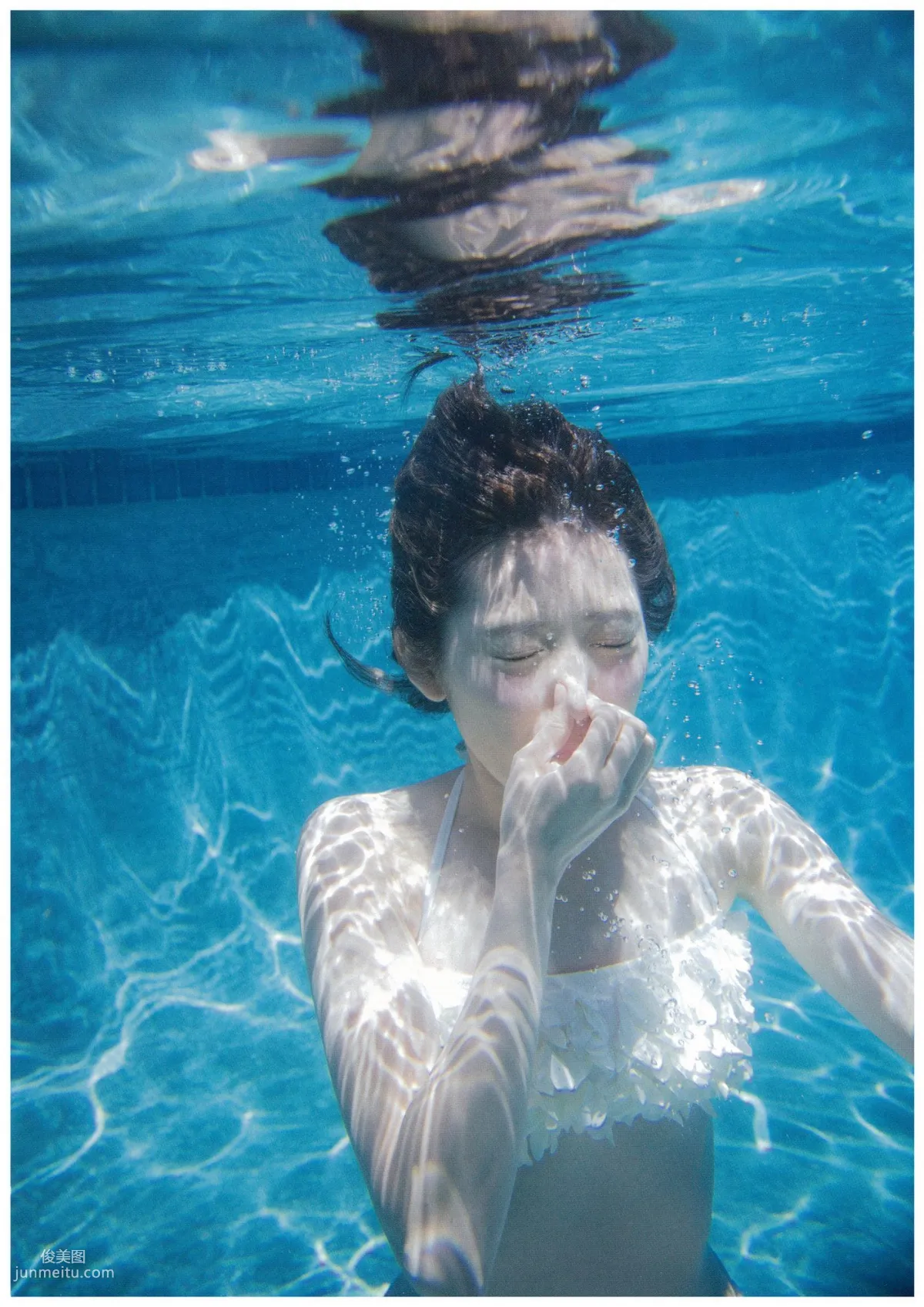渡辺麻友 《知らないうちに》 [PB写真集] 113