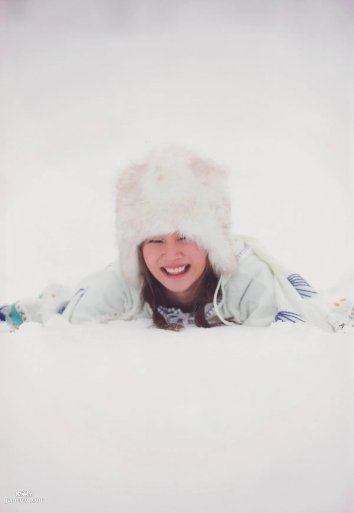 新垣裡沙 《happygirl》 [Photobook] 寫真集 72