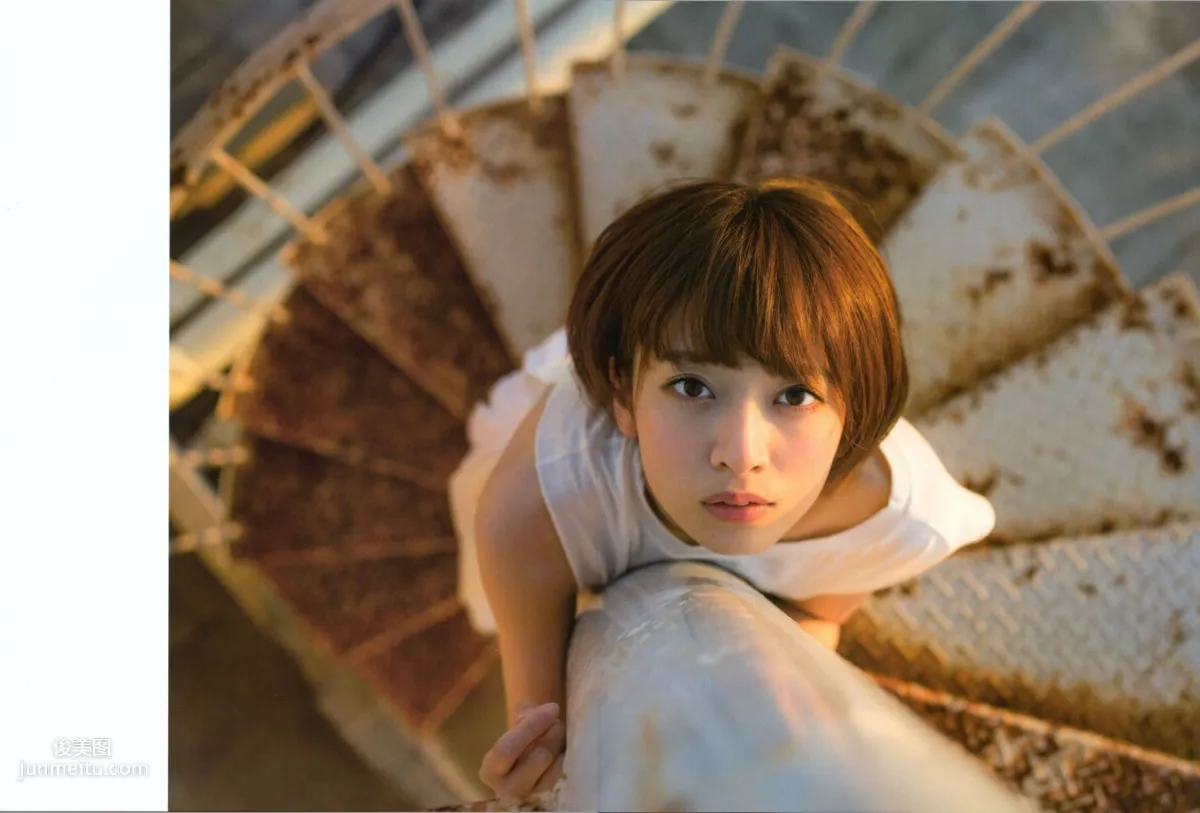 Nanami Hashimoto Gentle Thorns [Photo Books] photo 41