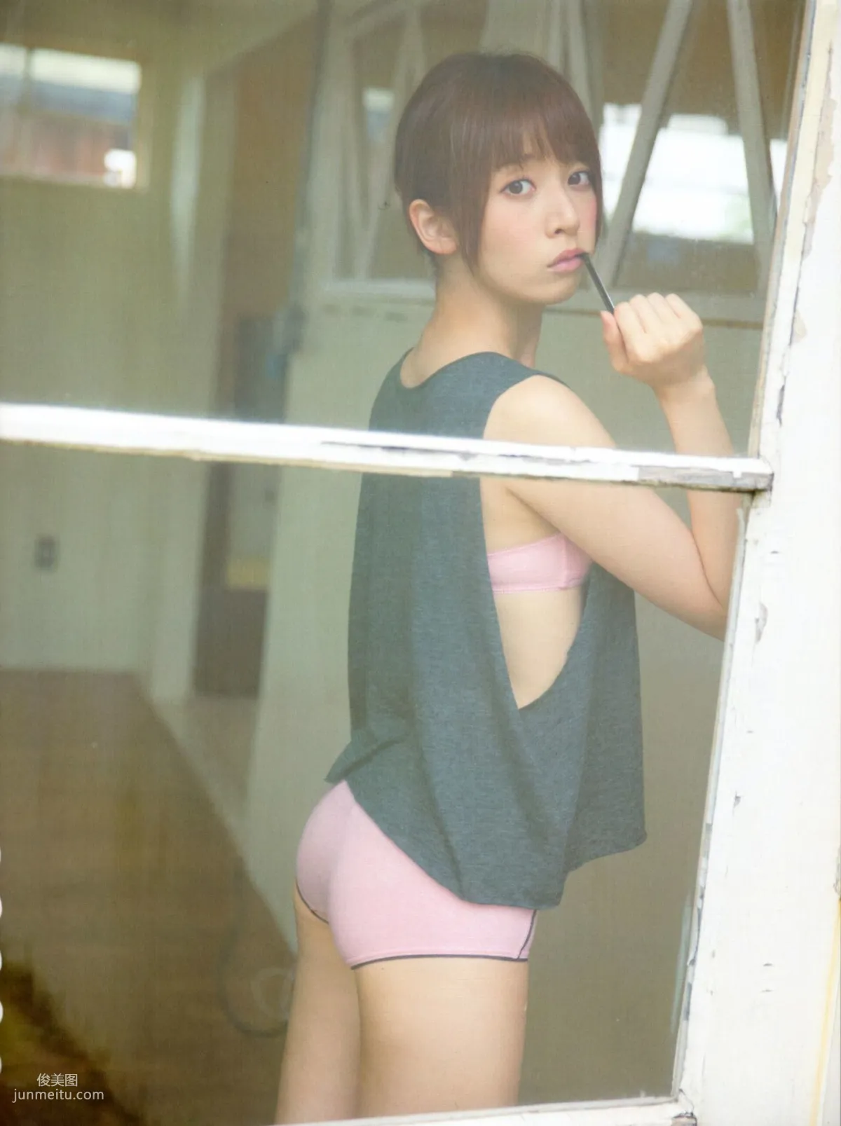 Nanami Hashimoto Gentle Thorns [Photo Books] photo 135