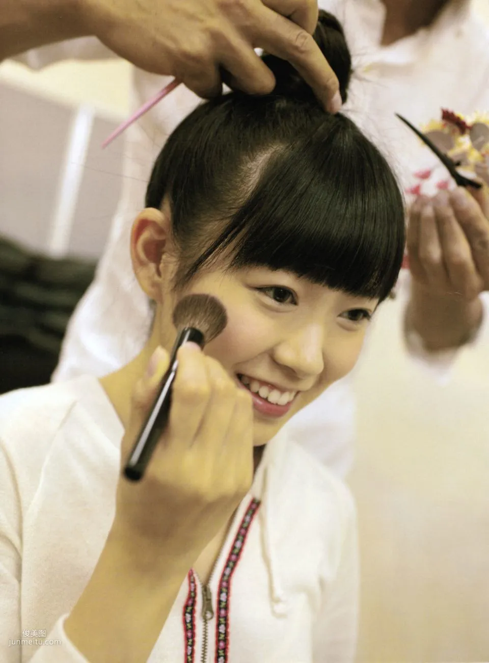 Miyuki Watanabe, Miru Kami [Photo book] Photo Set photo 38