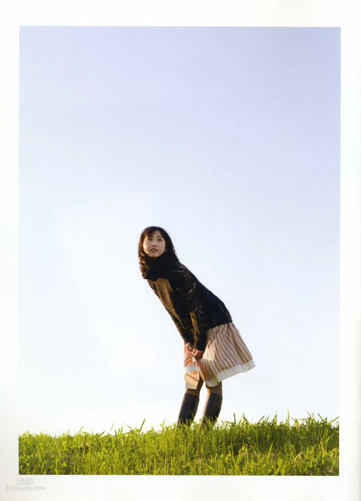 松井玲奈 《Kingyo》 Goldfish [PB寫真集] 40