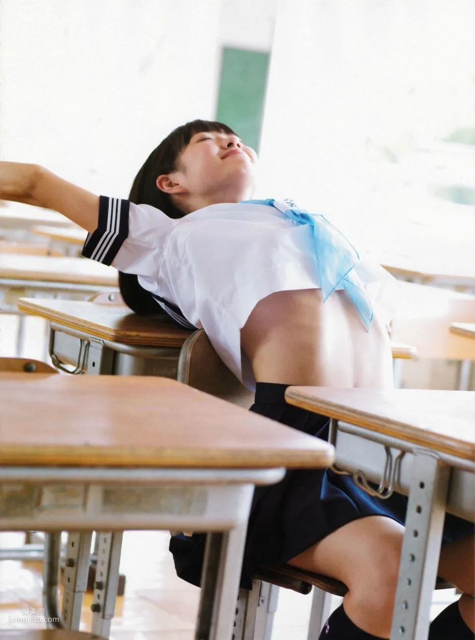 Miyuki Watanabe, Miru Kami [Photo book] Photo Set photo 21