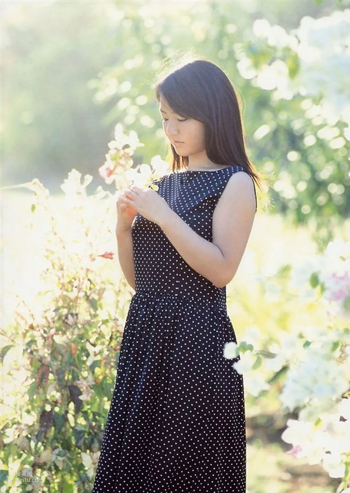 磯山さやか 《Pre Pri‐17》ファースト [Photo Book] 寫真集 25
