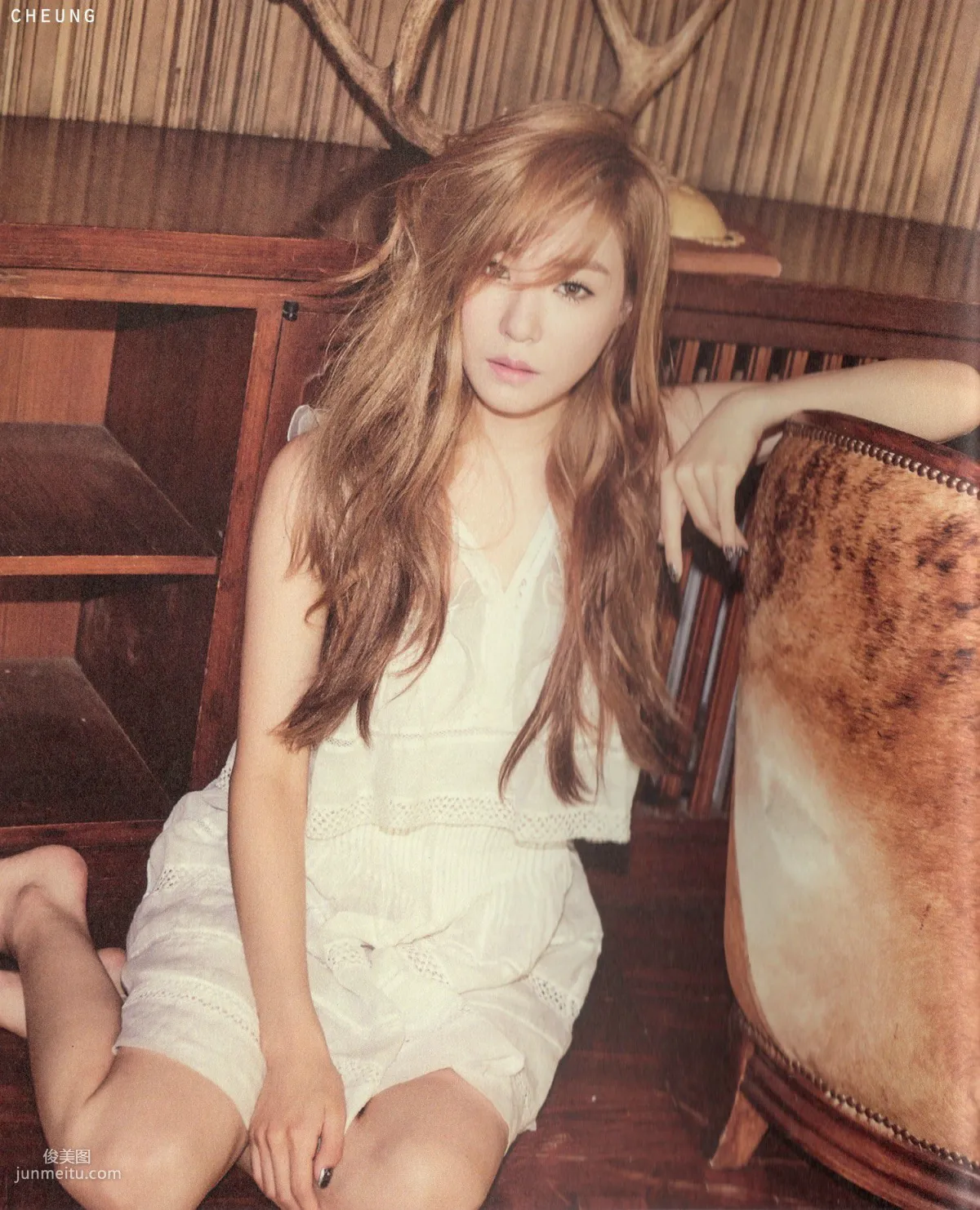 TaeTiSeo 韓國少女時代《HOLLER》[PB寫真集] 16