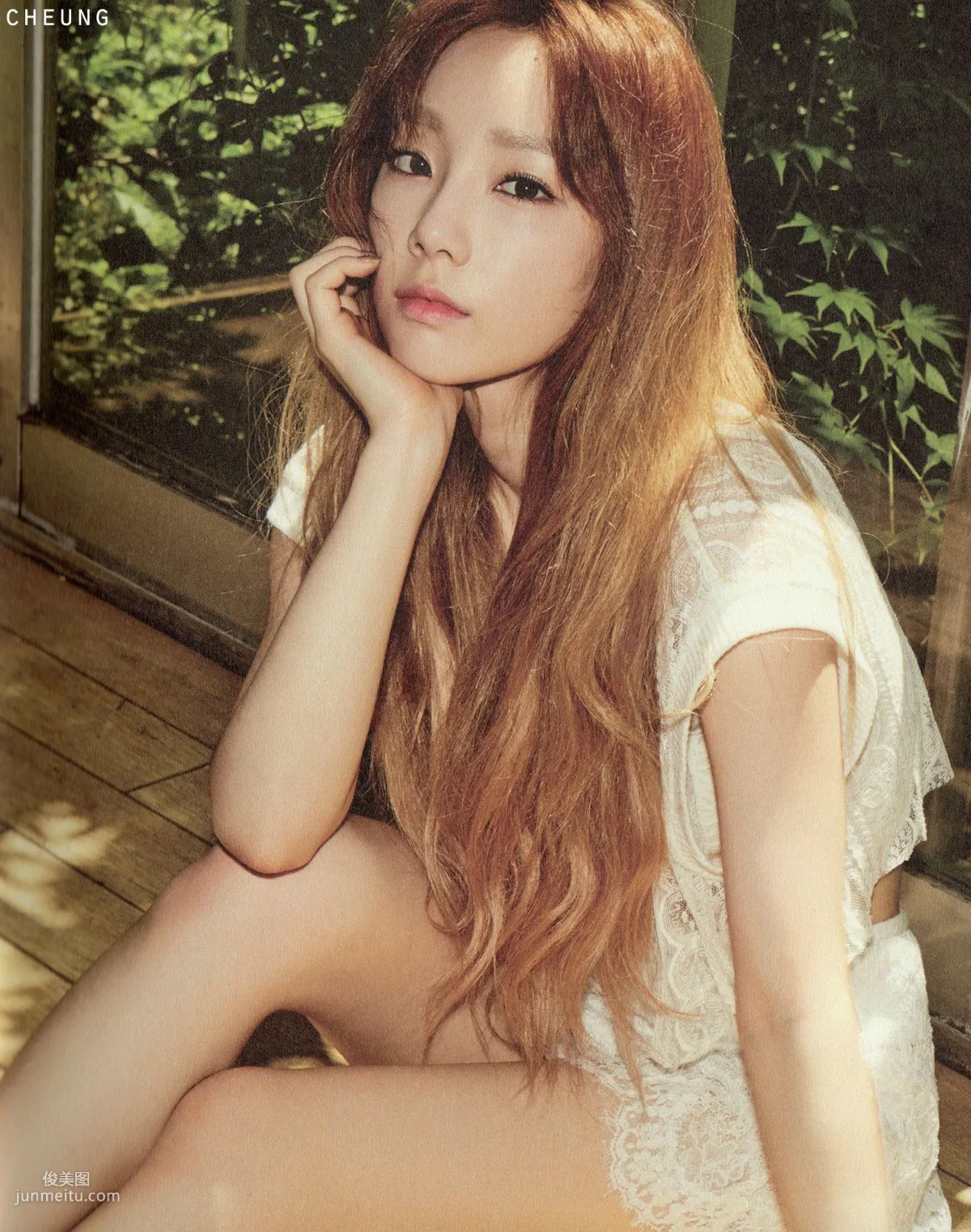 TaeTiSeo 韓國少女時代《HOLLER》[PB寫真集] 6