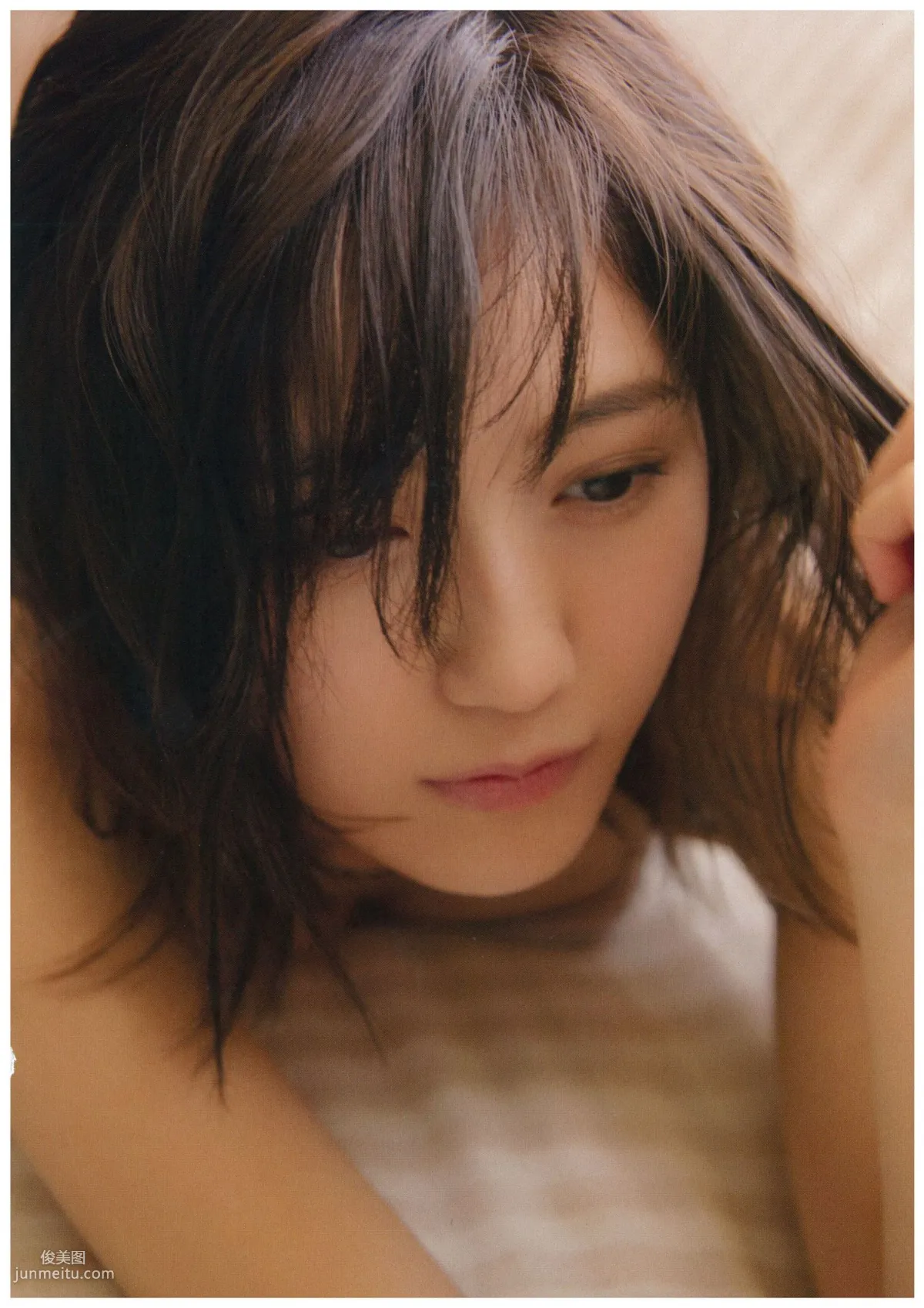 渡辺麻友 《知らないうちに》 [PB写真集] 19