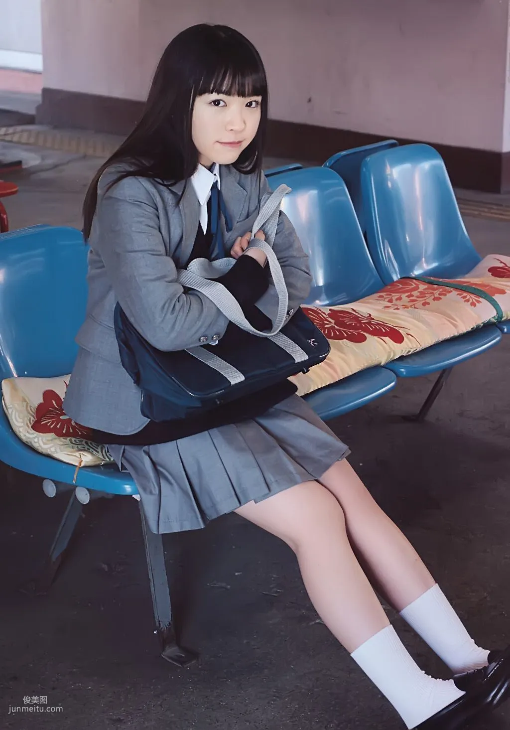 大和田南那、渡辺みり愛 《Graduation-中學卒業》 [PB寫真集] 21