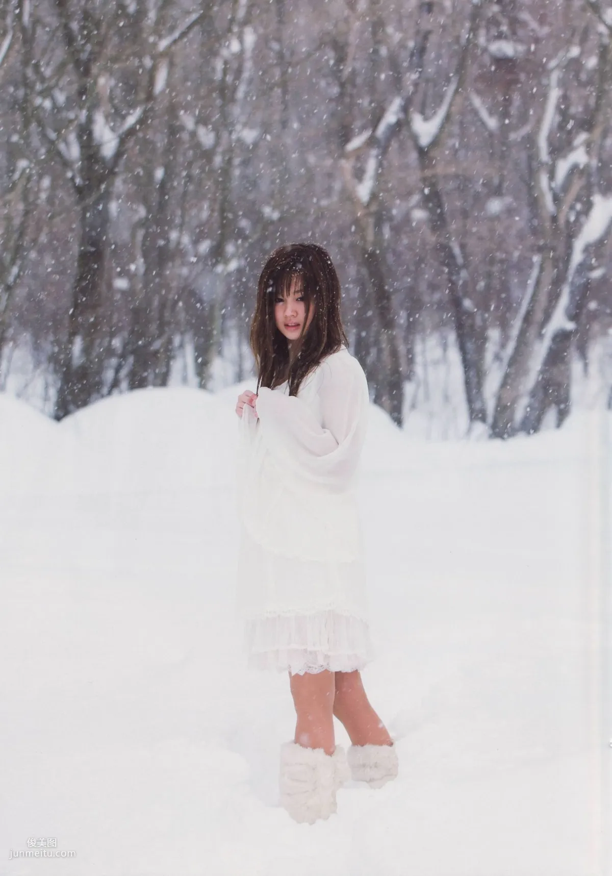 新垣裡沙 《happygirl》 [Photobook] 寫真集 1