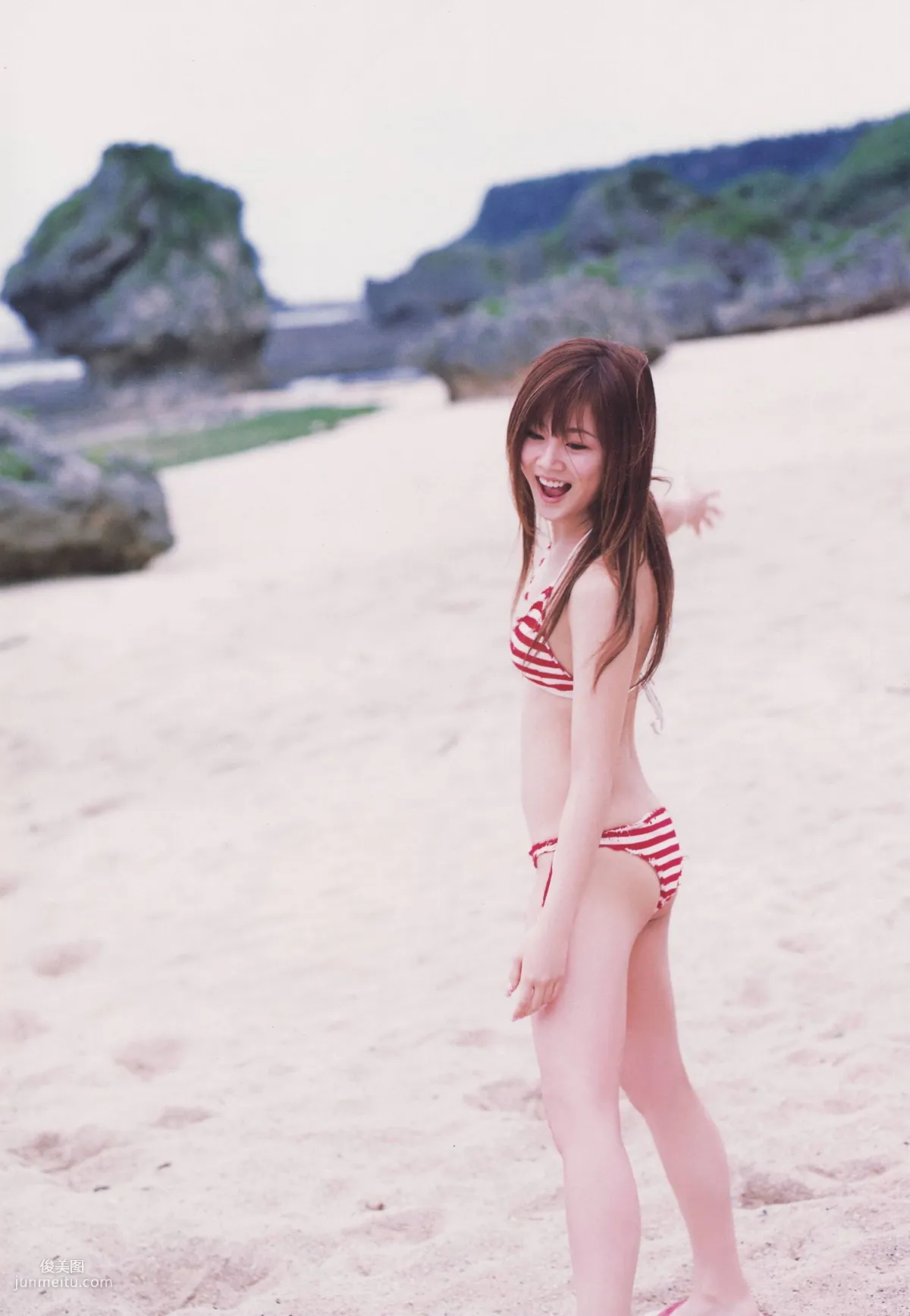 新垣裡沙 《happygirl》 [Photobook] 寫真集 27