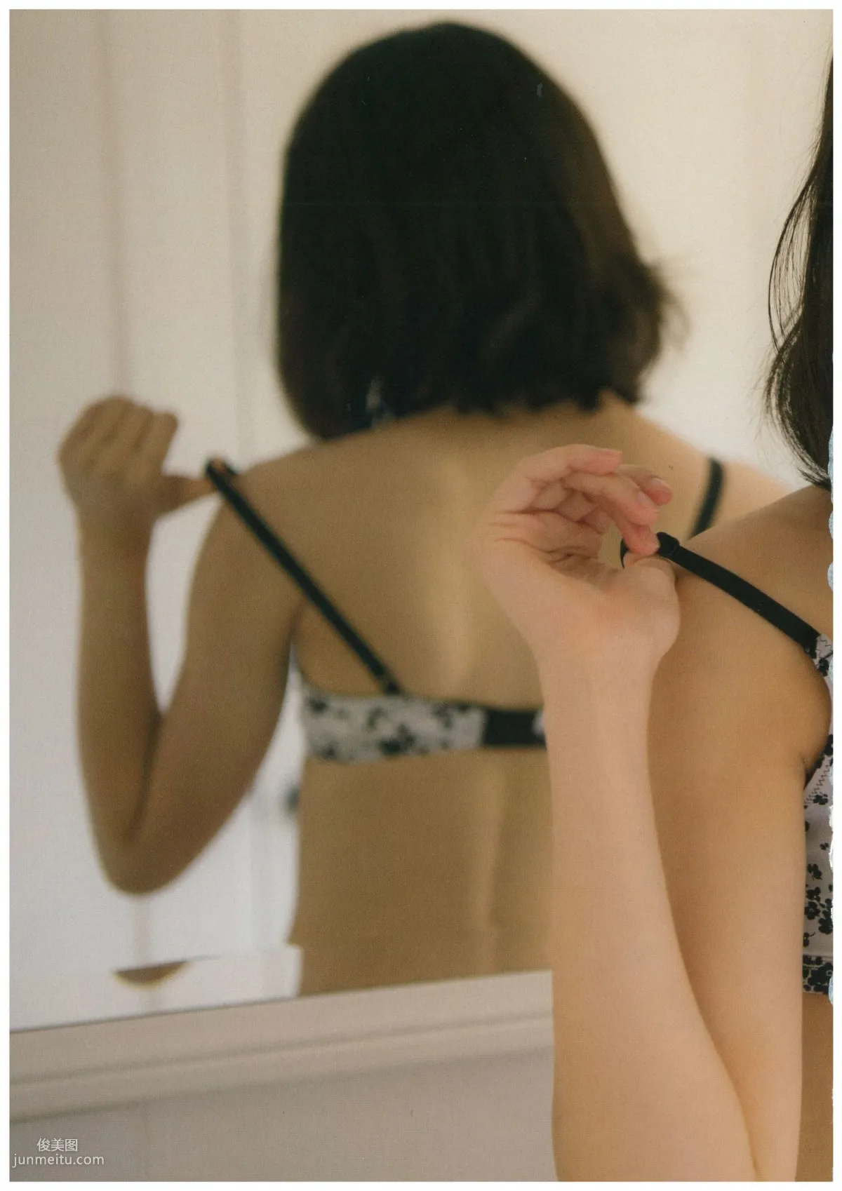 渡辺麻友 《知らないうちに》 [PB写真集] 59