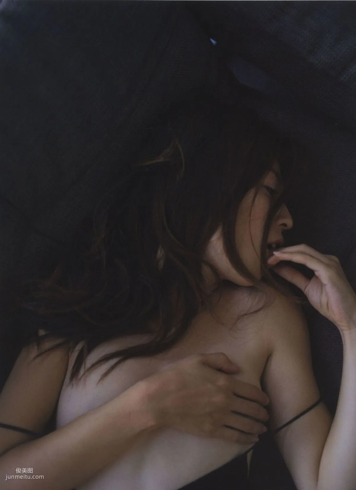 中村愛美 《Lyin' Eyes》 [PhotoBook] 寫真集 80