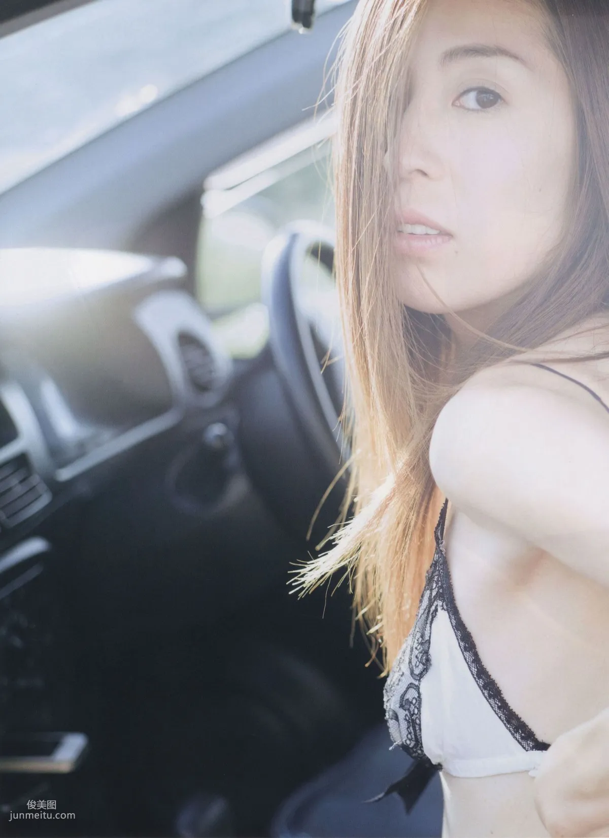 中村愛美 《Lyin' Eyes》 [PhotoBook] 寫真集 31