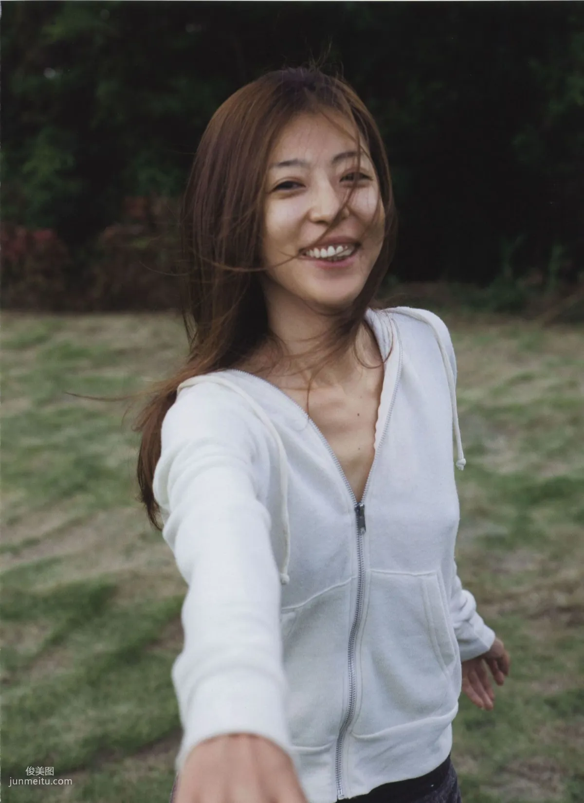 中村愛美 《Lyin' Eyes》 [PhotoBook] 寫真集 9
