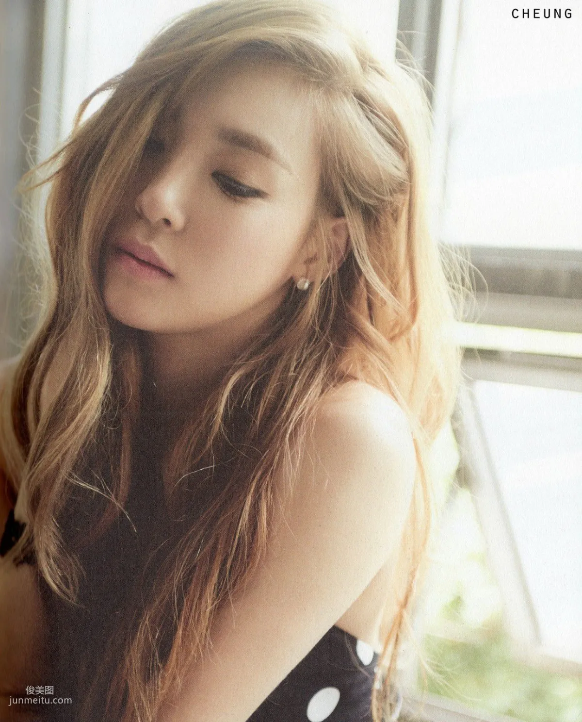 TaeTiSeo 韓國少女時代《HOLLER》[PB寫真集] 20