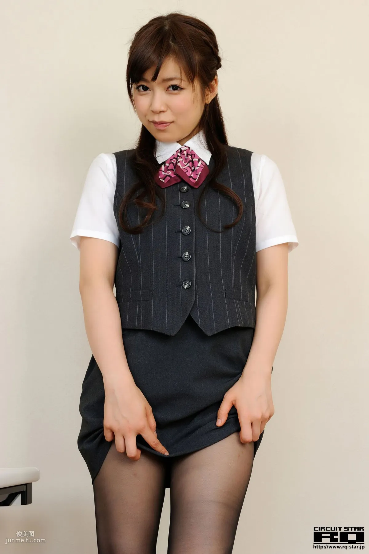 [RQ-STAR] NO.00654 渋谷ゆり/涉谷由里 Office Lady 写真集24