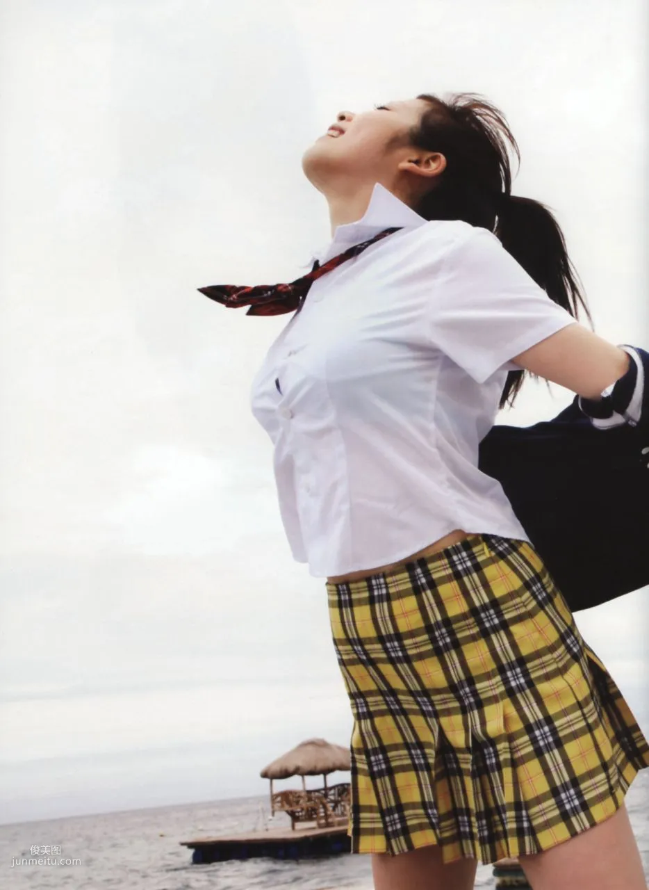 中西裡菜《AKB48 Graduation》 [PB寫真集] 32