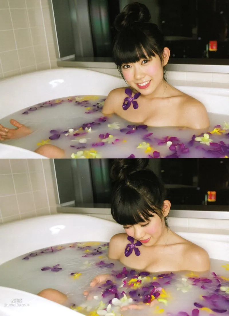 Miyuki Watanabe, Miru Kami [Photo book] Photo Set photo 100