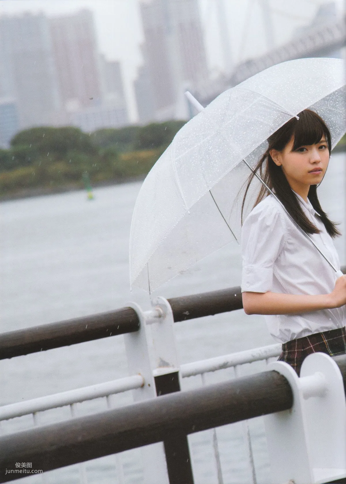 Nanase Nishino《Everyday Clothes》 [Photo Books] photo 20