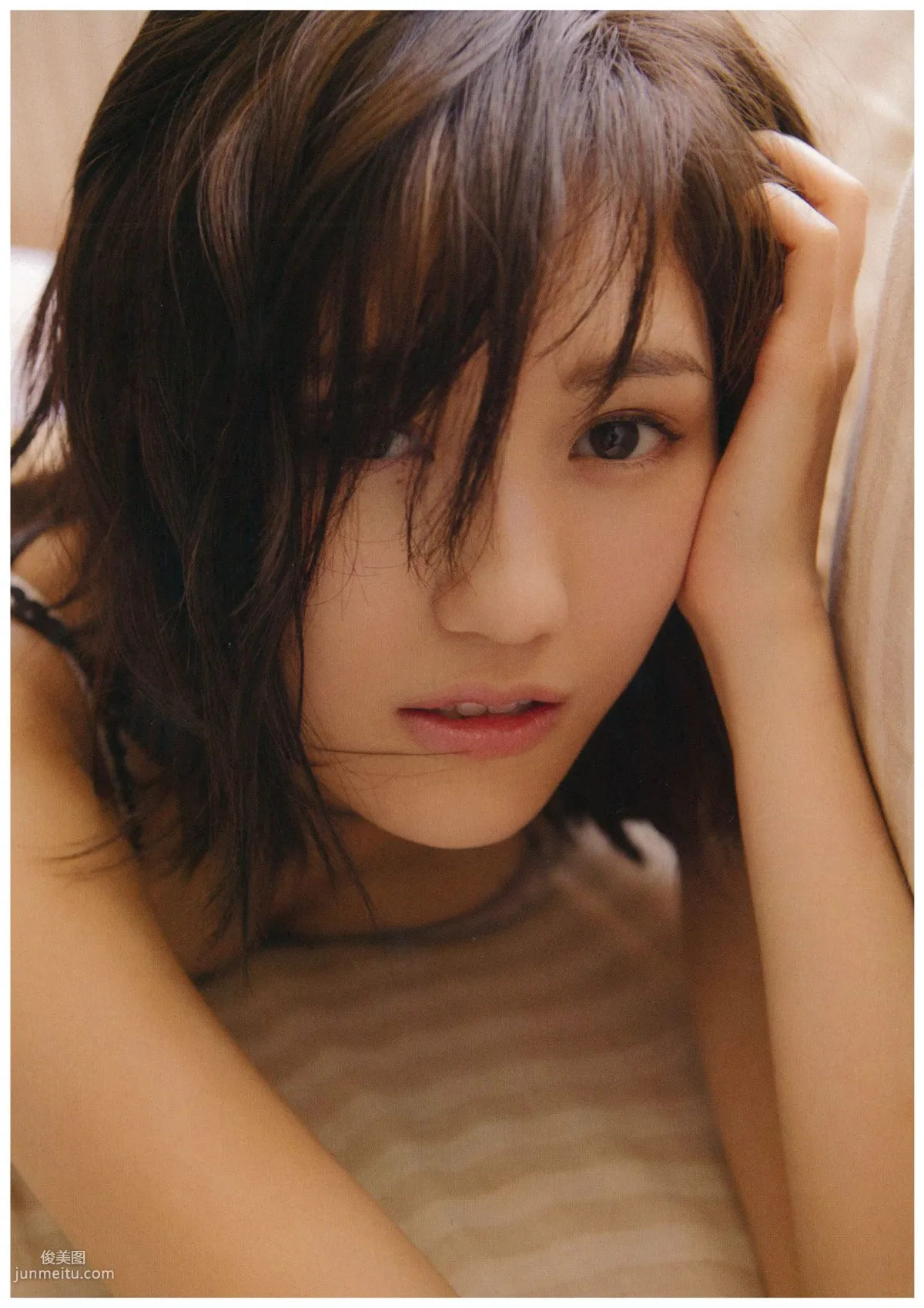 渡辺麻友 《知らないうちに》 [PB写真集] 20