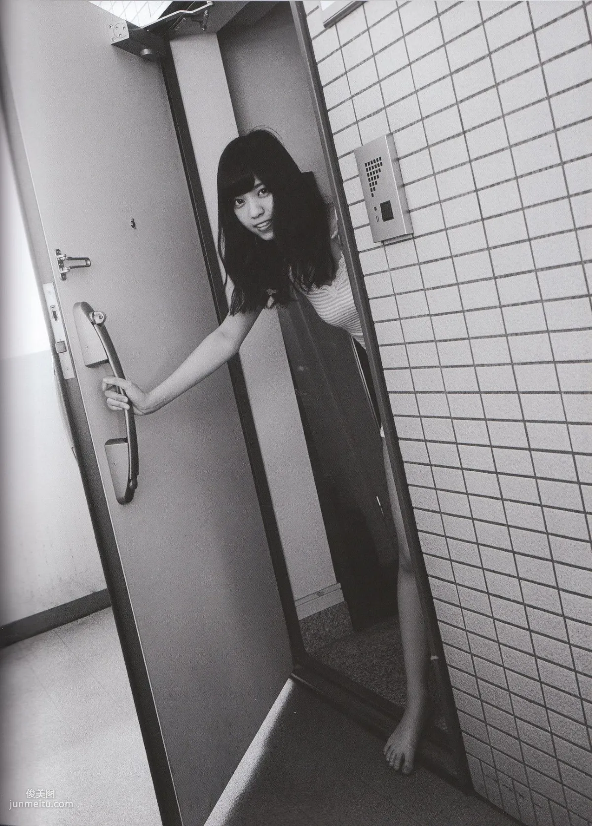 Nanase Nishino《Everyday Clothes》 [Photo Books] photo 72