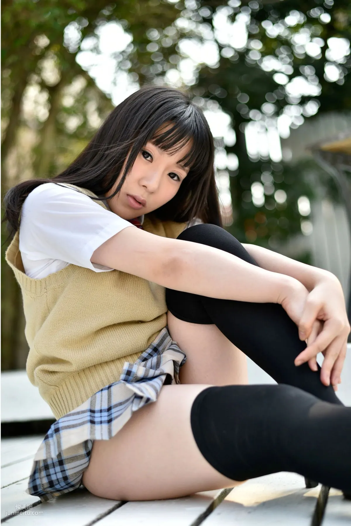 雨宮留菜 《女子校生 萌える絶対領域》 [PB寫真集] 56