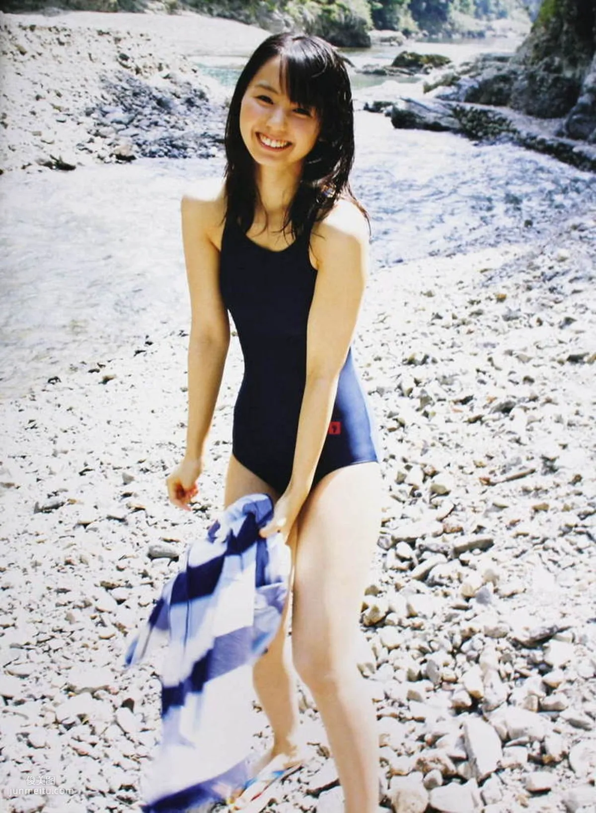 小池里奈 《17歲》 [PB写真集] 22