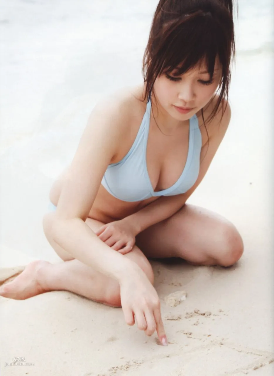 中西裡菜《AKB48 Graduation》 [PB寫真集] 33