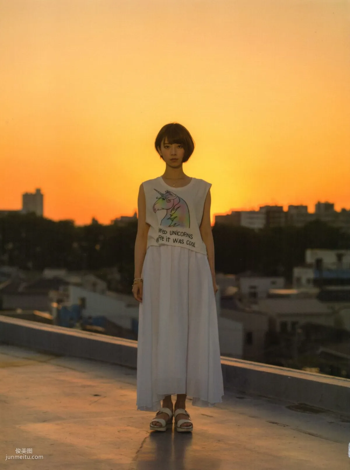 Nanami Hashimoto Gentle Thorns [Photo Books] photo 44
