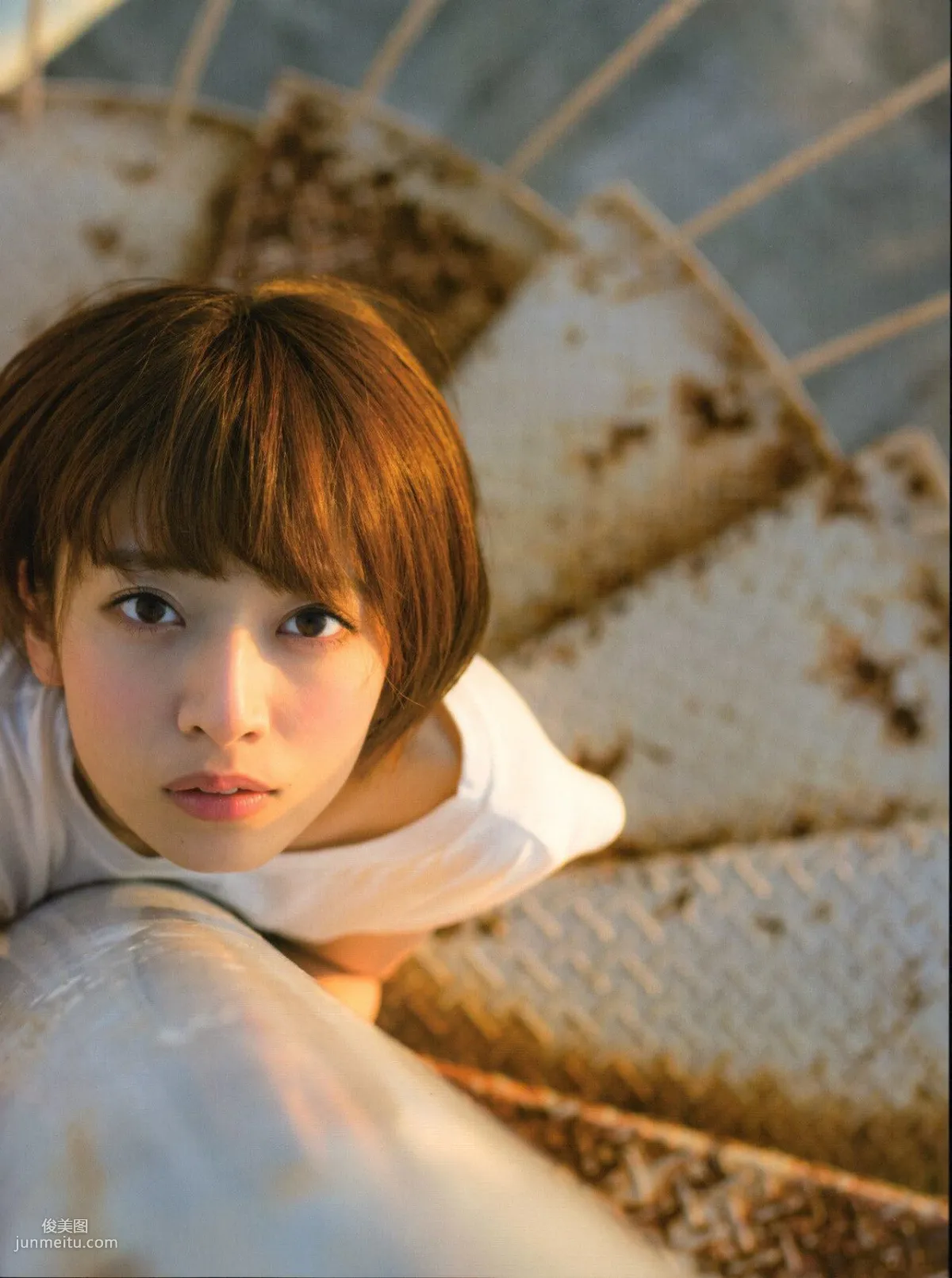 Nanami Hashimoto Gentle Thorns [Photo Books] photo 42