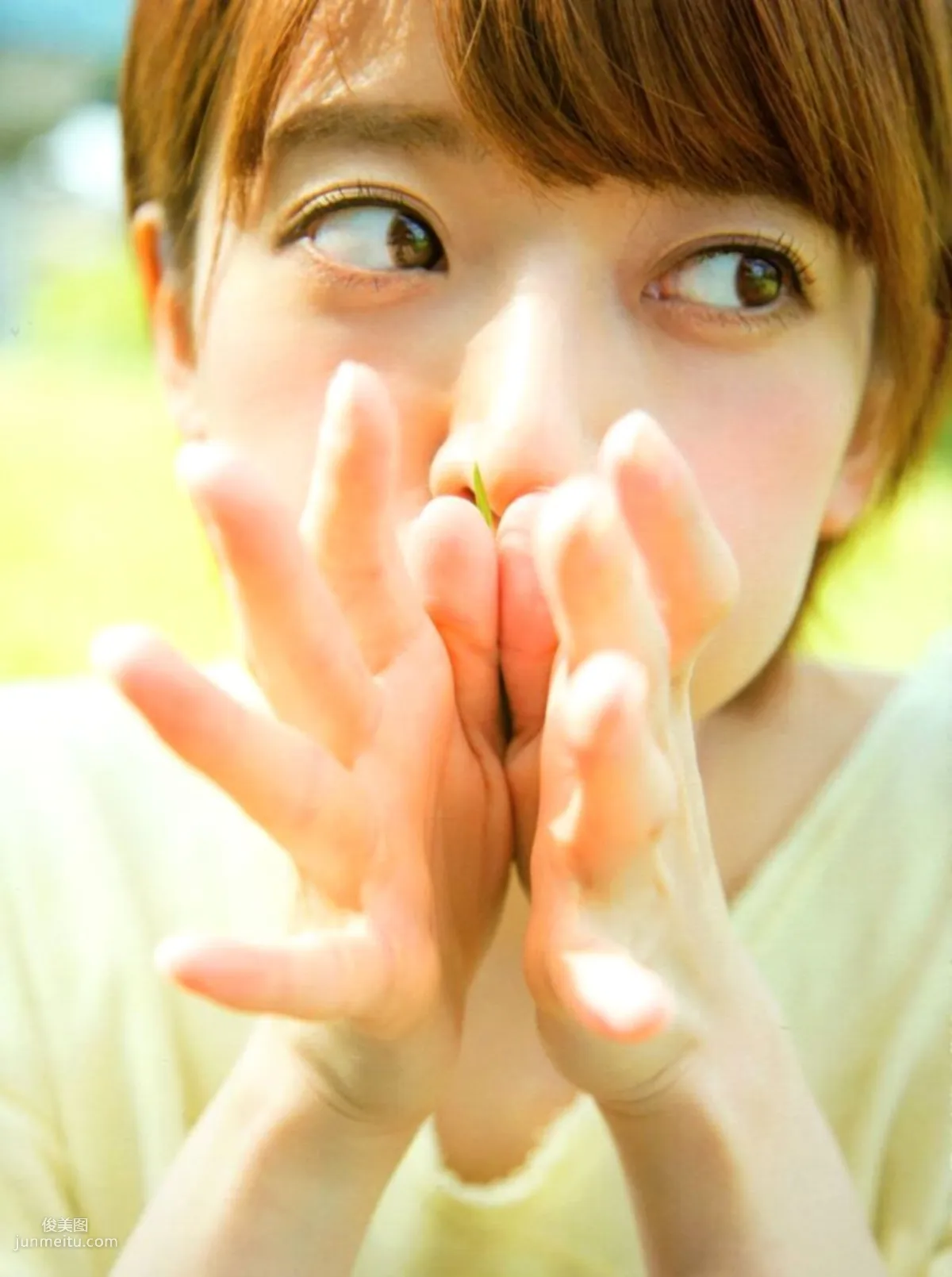Nanami Hashimoto Gentle Thorns [Photo Books] photo 27