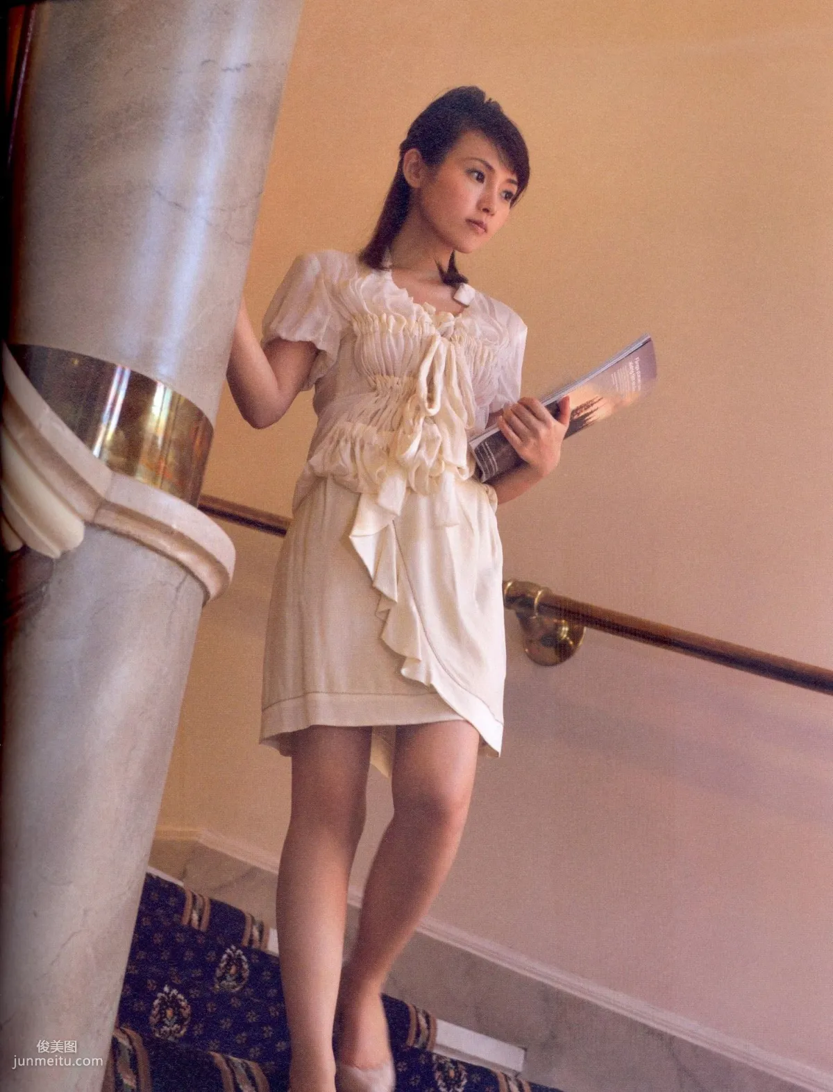 安倍夏美 《Fin no Hito》 [PB写真集] 27