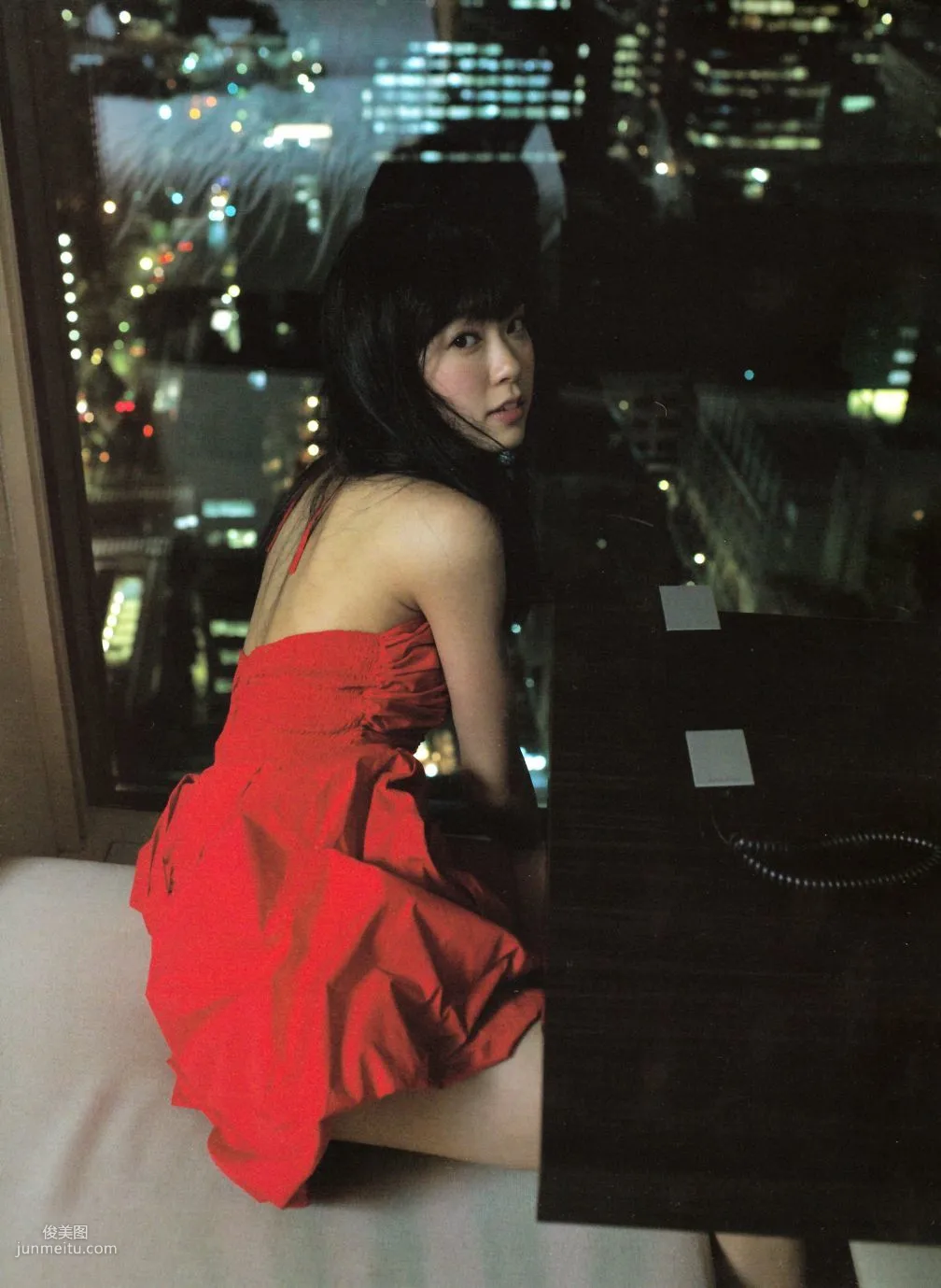 Miyuki Watanabe, Miru Kami [Photo book] Photo Set photo 19