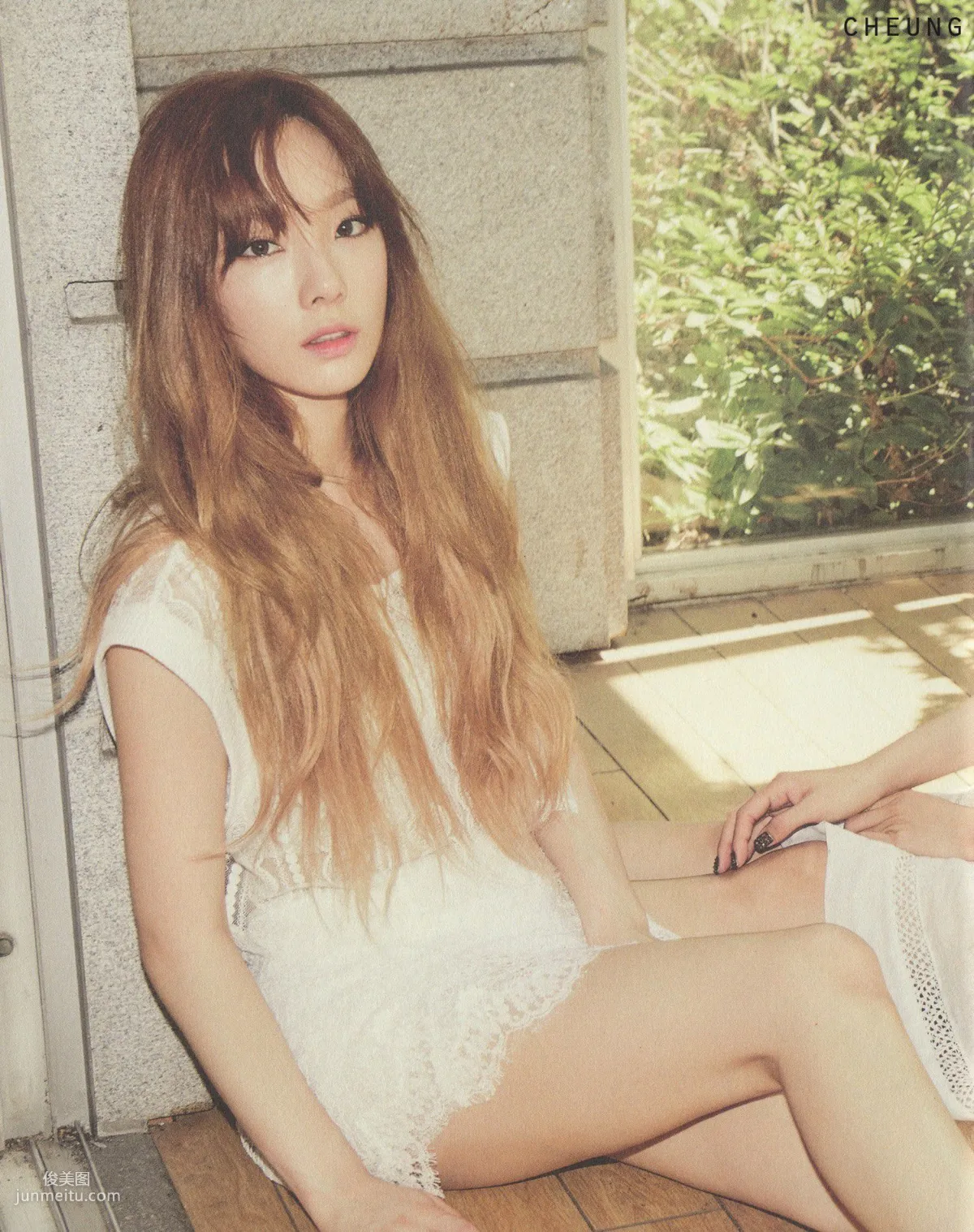 TaeTiSeo 韓國少女時代《HOLLER》[PB寫真集] 43