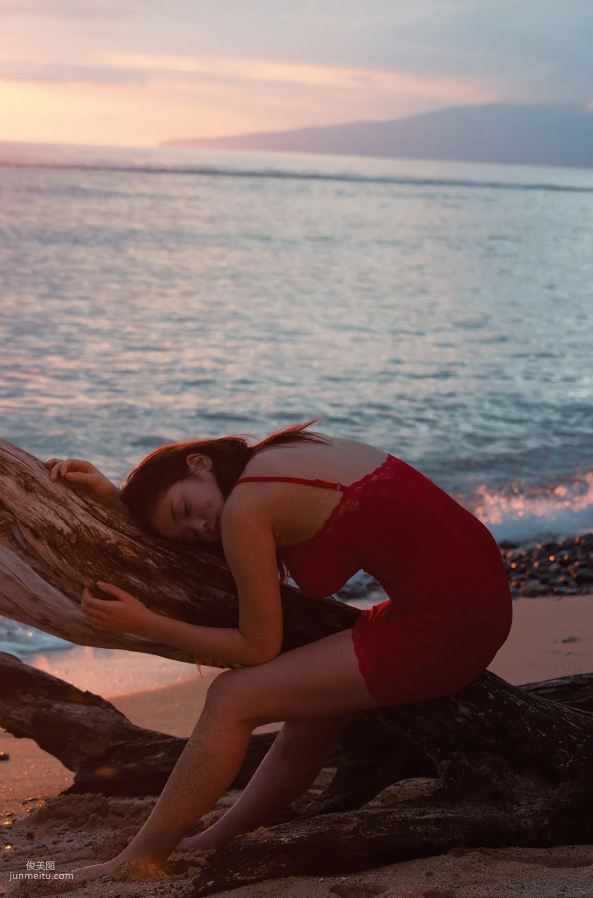 Miwako Kakei《Venus Birth》 [PhotoBook] Photo Set photo 25